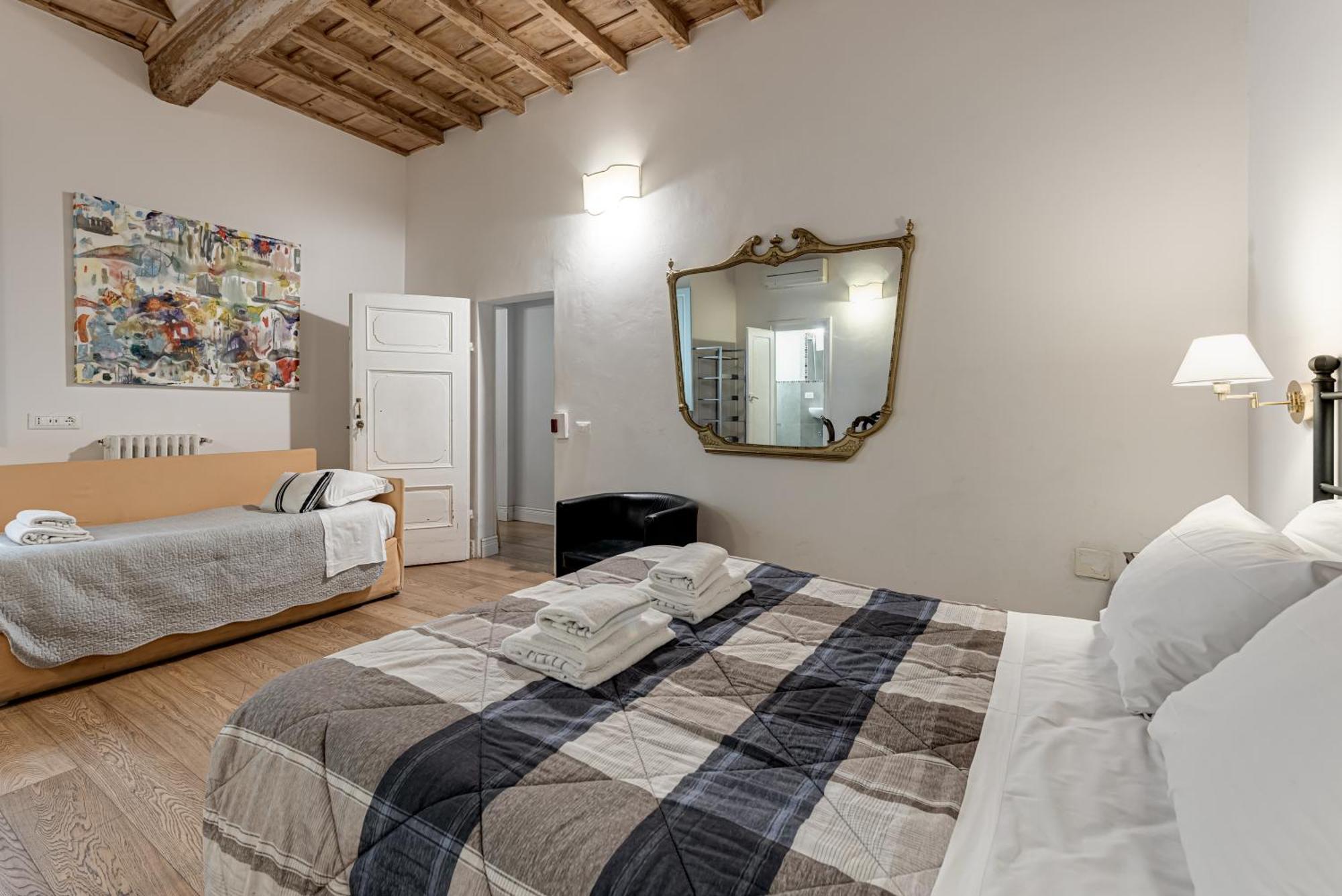 Your House At The Duomo Apartment *